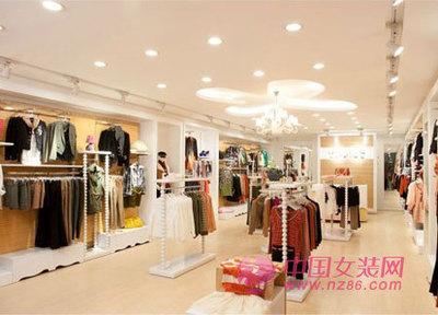 選擇服裝加盟項目要注意什么_加盟須知_中國女裝網